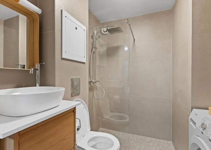 Modern In The Heart Of Daire Bergen